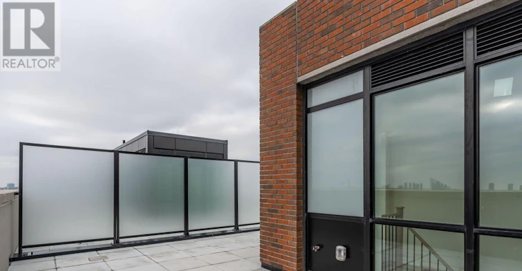 723-2300 St. Clair Avenue W, Toronto, ON, M6N 1K8 - 37
