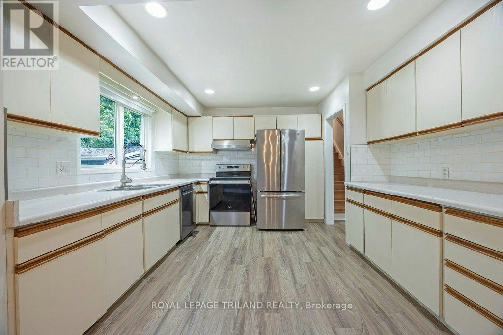 1245 Victoria Drive, London, ON, N5Y 4E3 - 10