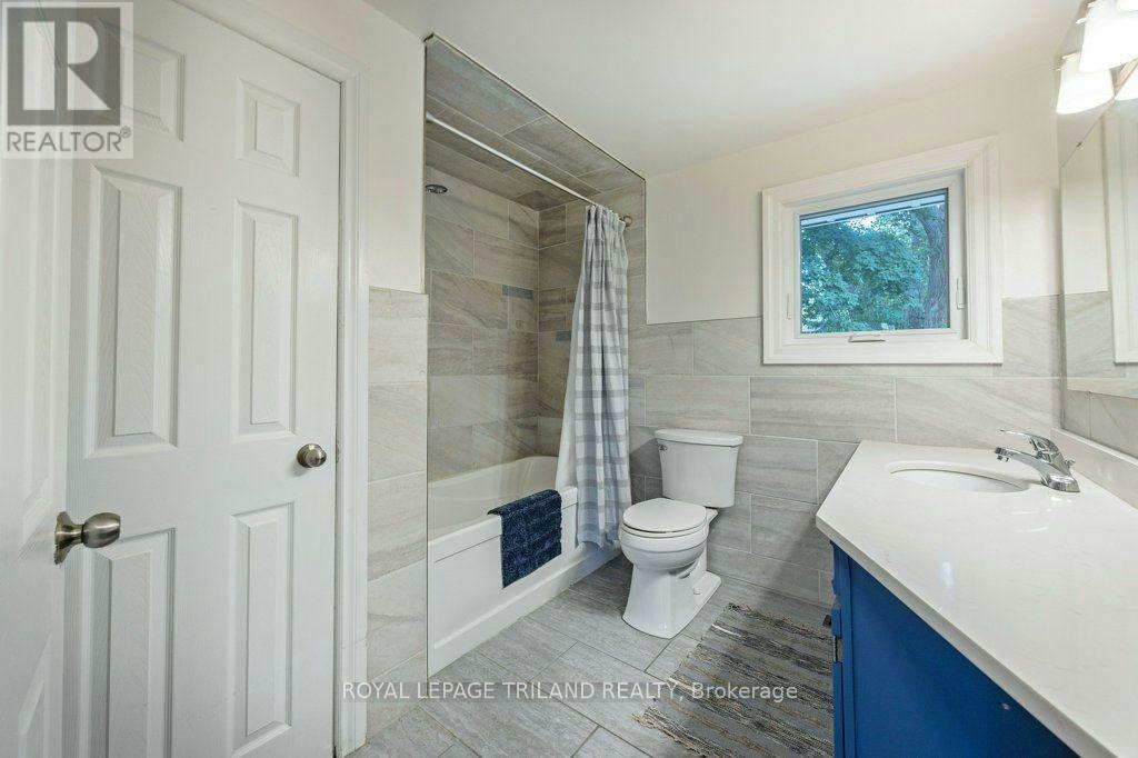 1245 Victoria Drive, London, ON, N5Y 4E3 - 6