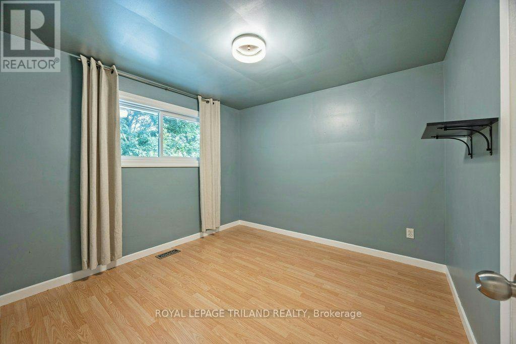 1245 Victoria Drive, London, ON, N5Y 4E3 - 9