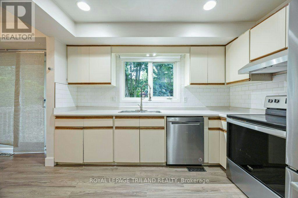 1245 Victoria Drive, London, ON, N5Y 4E3 - 5