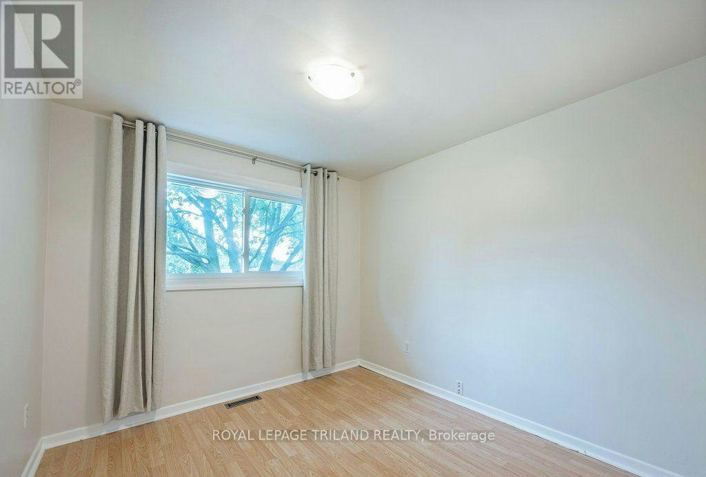 1245 Victoria Drive, London, ON, N5Y 4E3 - 7