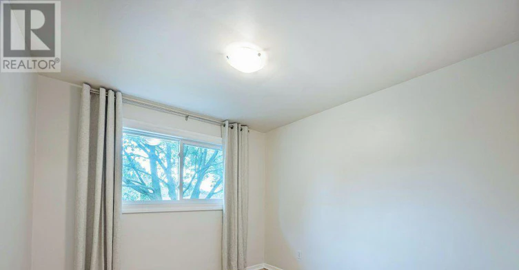1245 Victoria Drive, London, ON, N5Y 4E3 - 7