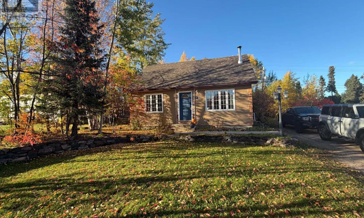 15 Spruce Avenue