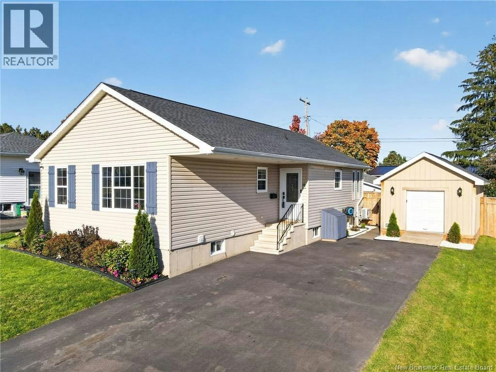 61 Bolton Street, Moncton, NB, E1E 2H5