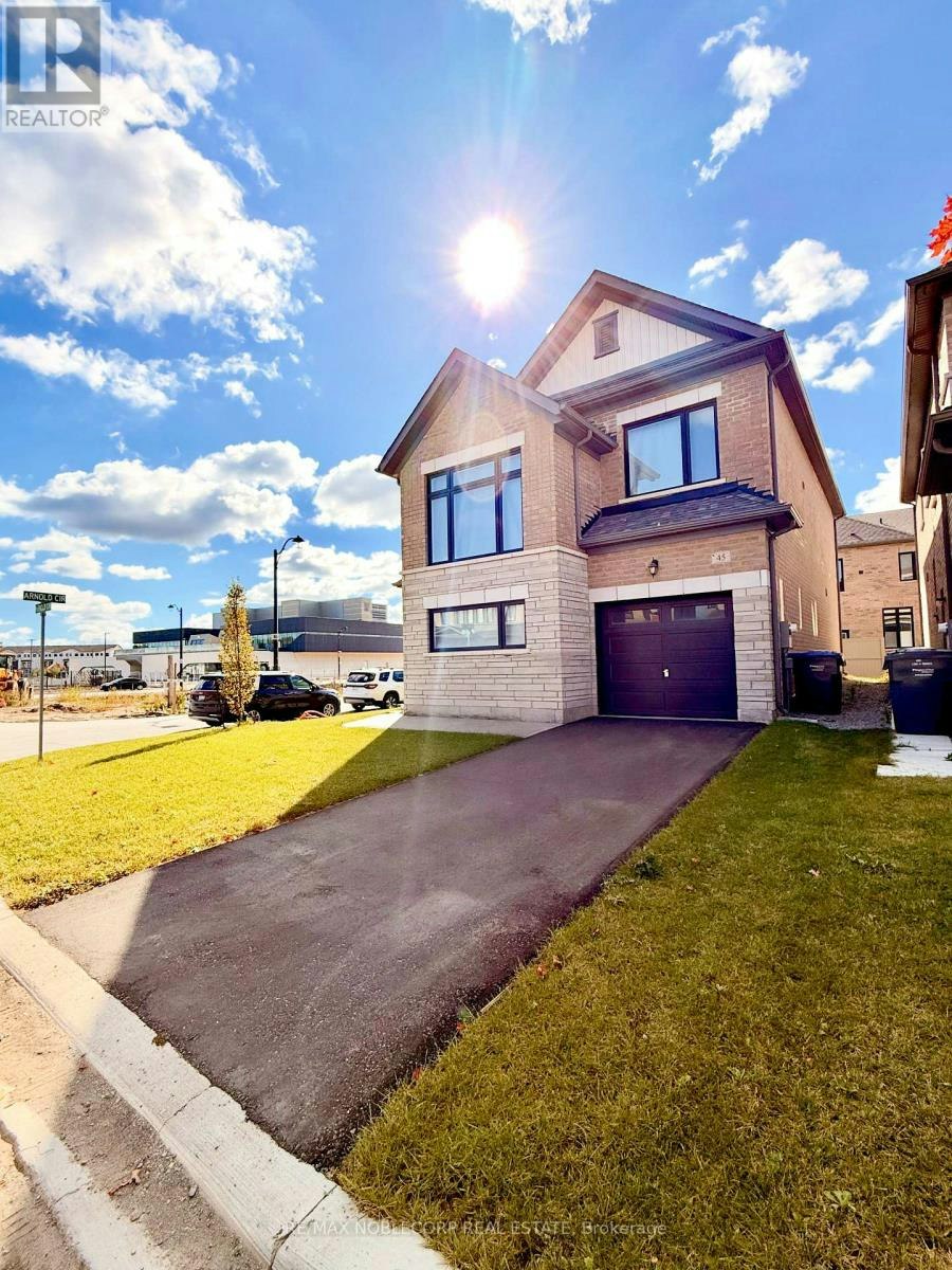 45 Arnold Circle, Brampton, ON, L7A 5M2