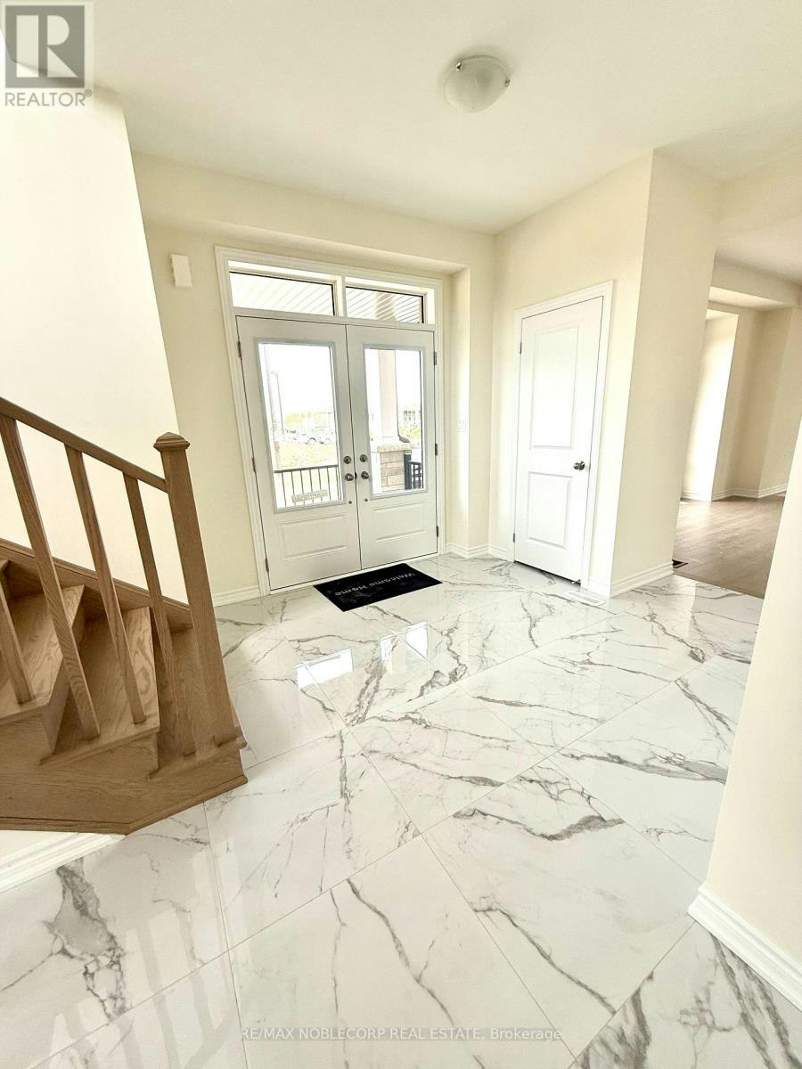 45 Arnold Circle, Brampton, ON, L7A 5M2 - 3