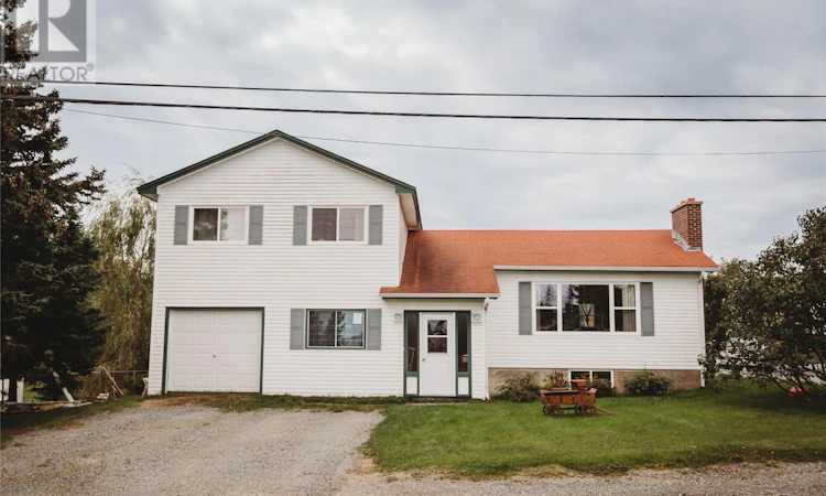 38 Beach Road