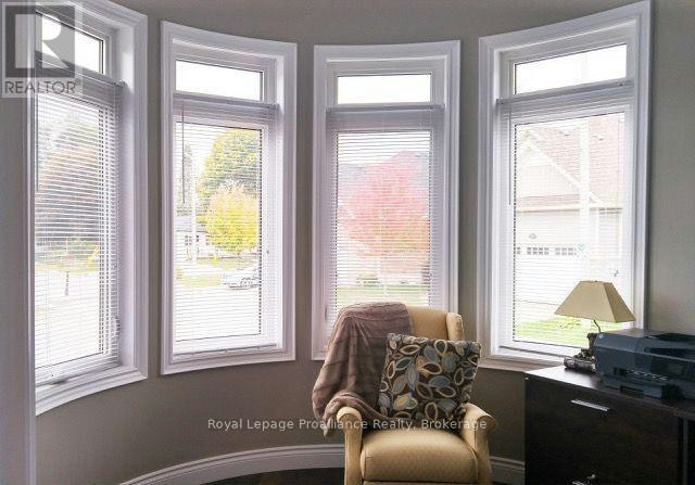 10 Lockside Drive, Peterborough, ON, K9J 8T1 - 8