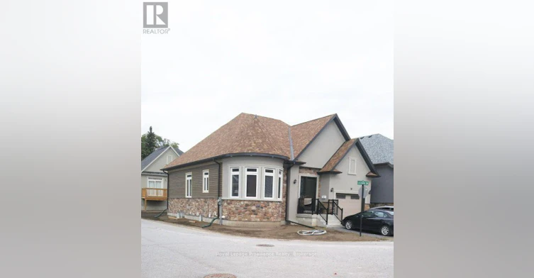 10 Lockside Drive, Peterborough, ON, K9J 8T1