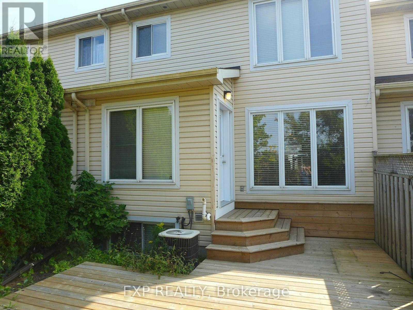 117 Thornbury Crescent, Ottawa, ON, K2G 6J1 - 5