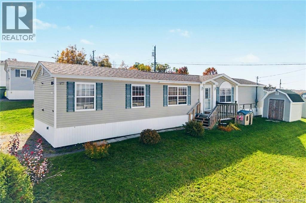 15 Senator Drive, Fredericton, NB, E3C 1L8
