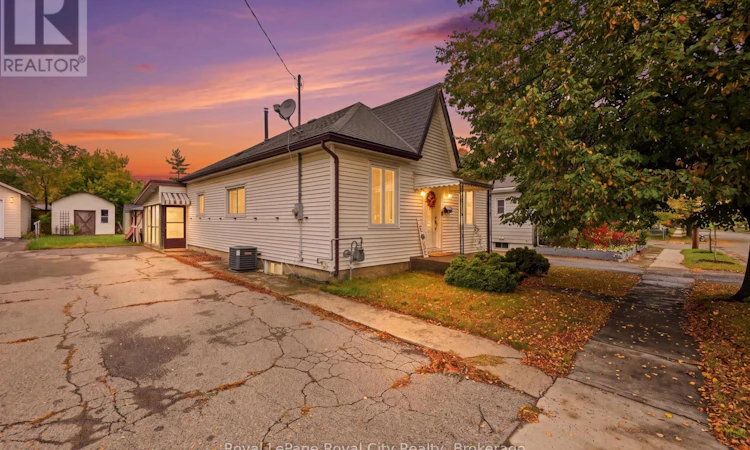 22 Hill Avenue