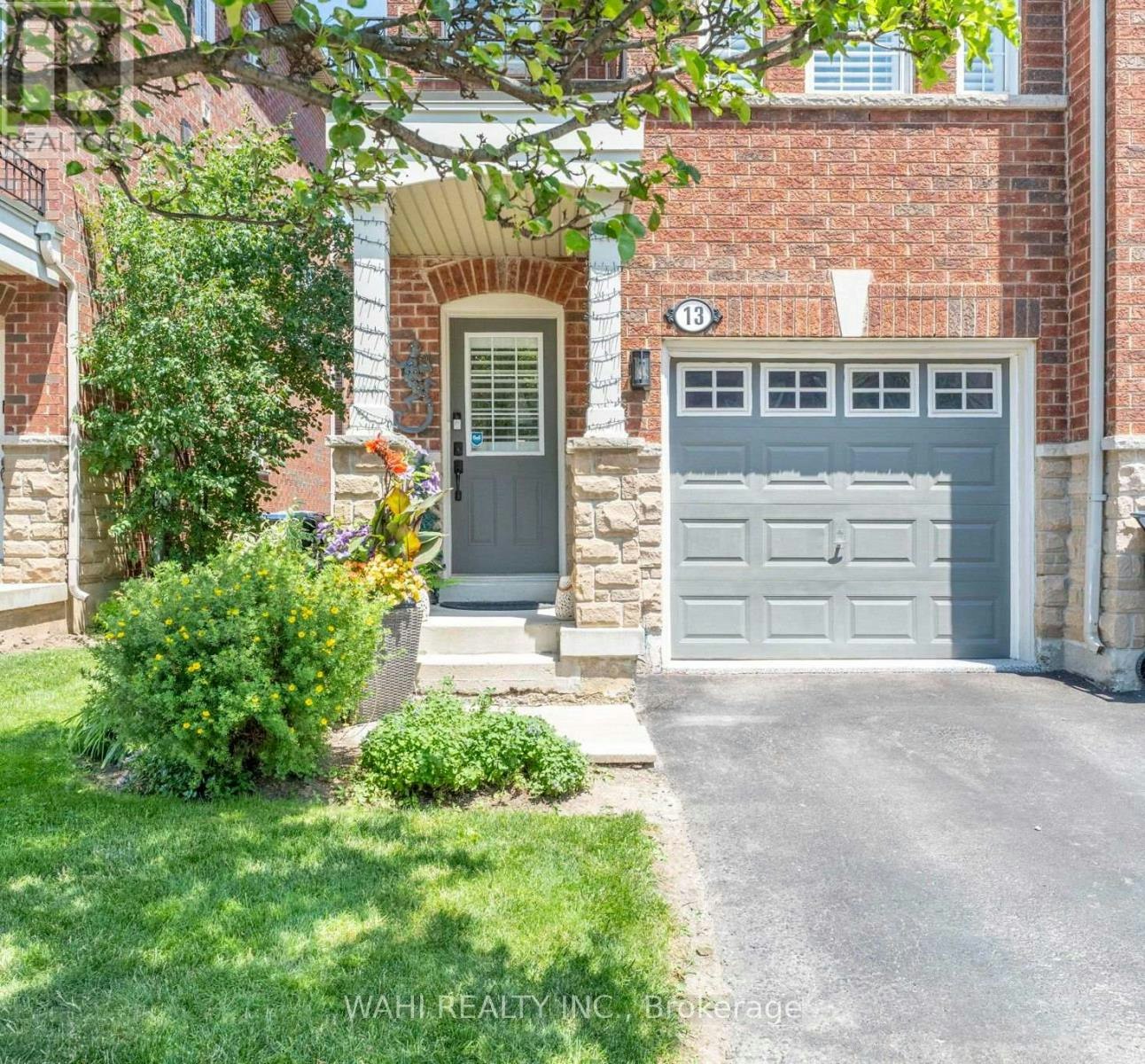 13 Rock Haven Lane, Brampton, ON, L6X 0H2