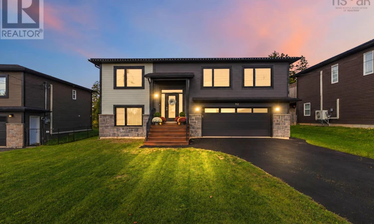 90 Hamilton Drive