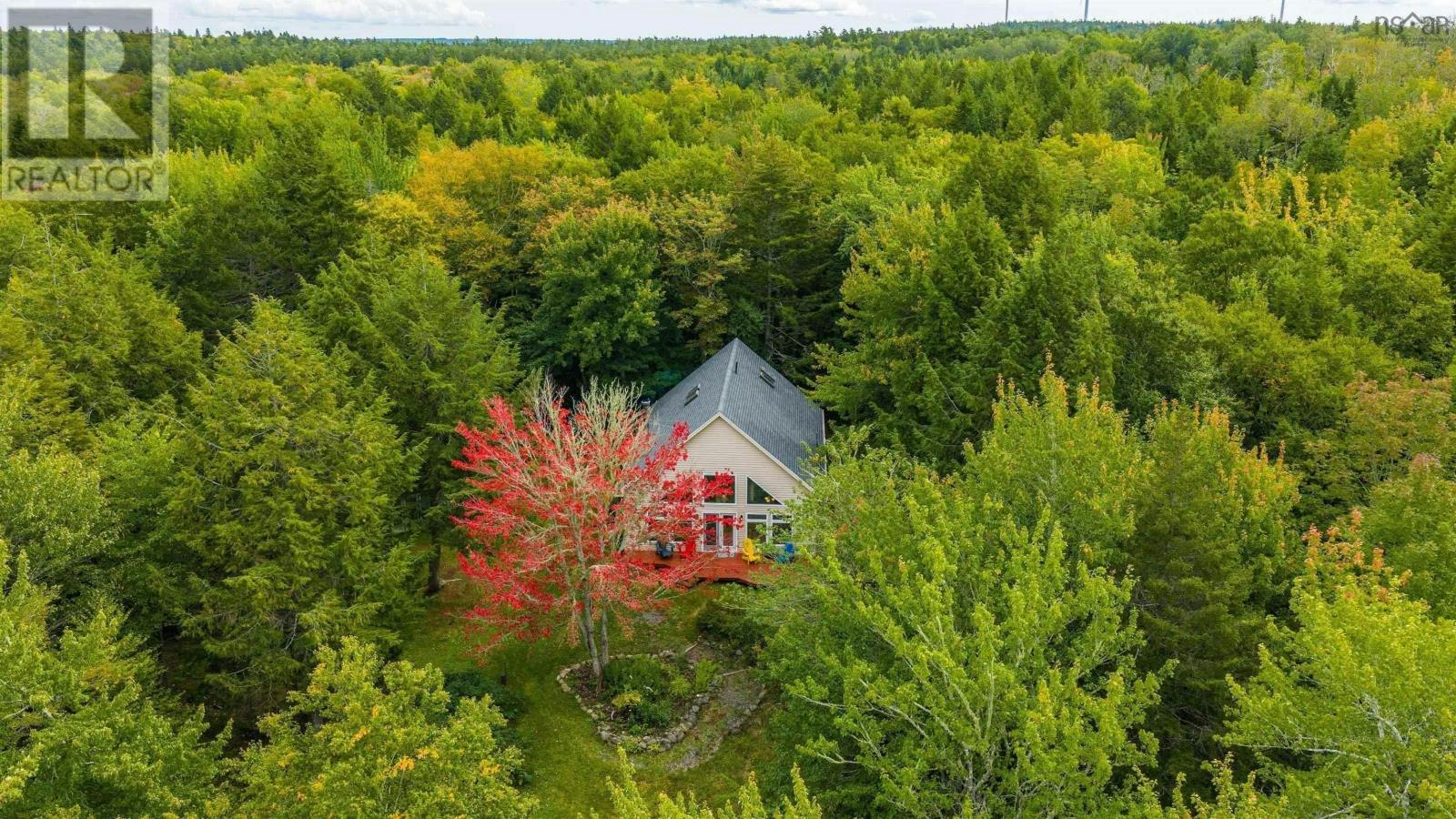 103 Canoe Lake Cove Road, Leminster, NS, B0N 2T0