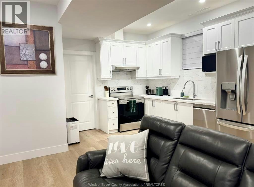 1740 Buckingham Drive, Windsor, ON, N8T 2A6 - 8