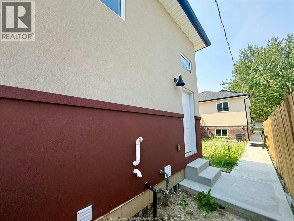 1740 Buckingham Drive, Windsor, ON, N8T 2A6 - 14