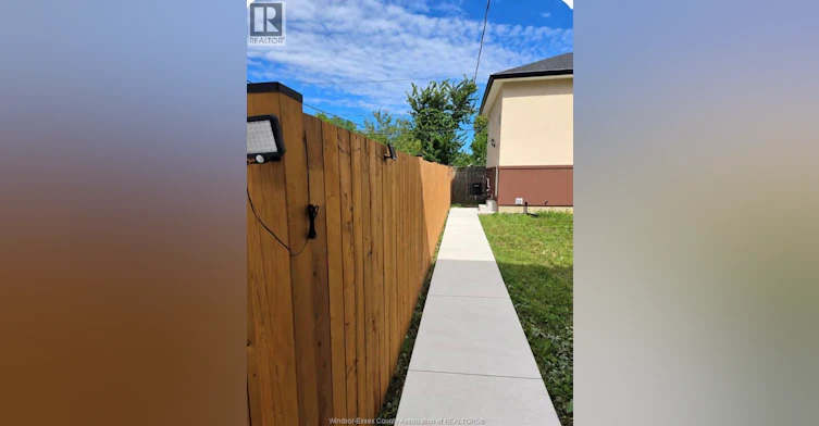 1740 Buckingham Drive, Windsor, ON, N8T 2A6 - 3