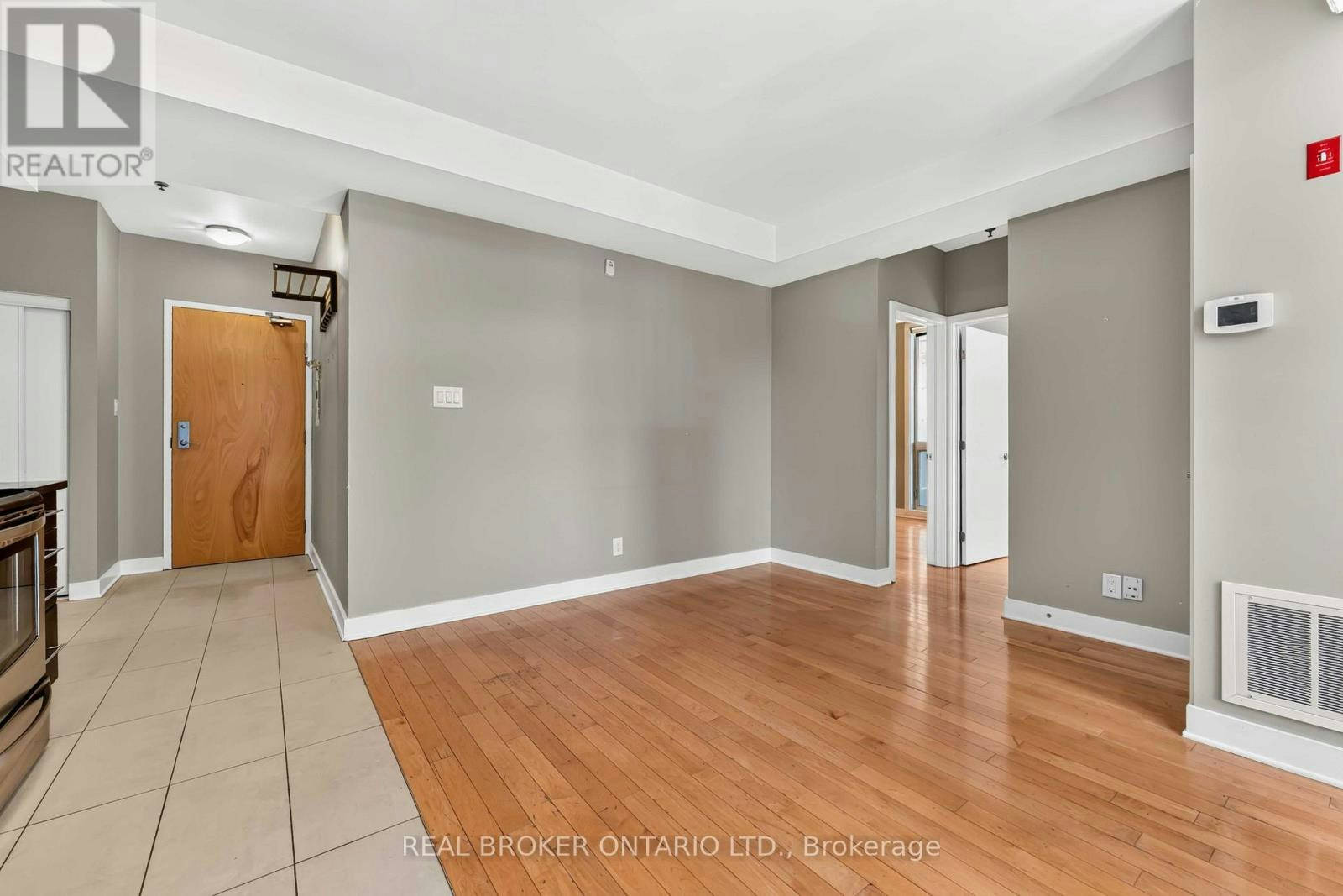 201-360 Cumberland Street, Ottawa, ON, K1N 0B1 - 11