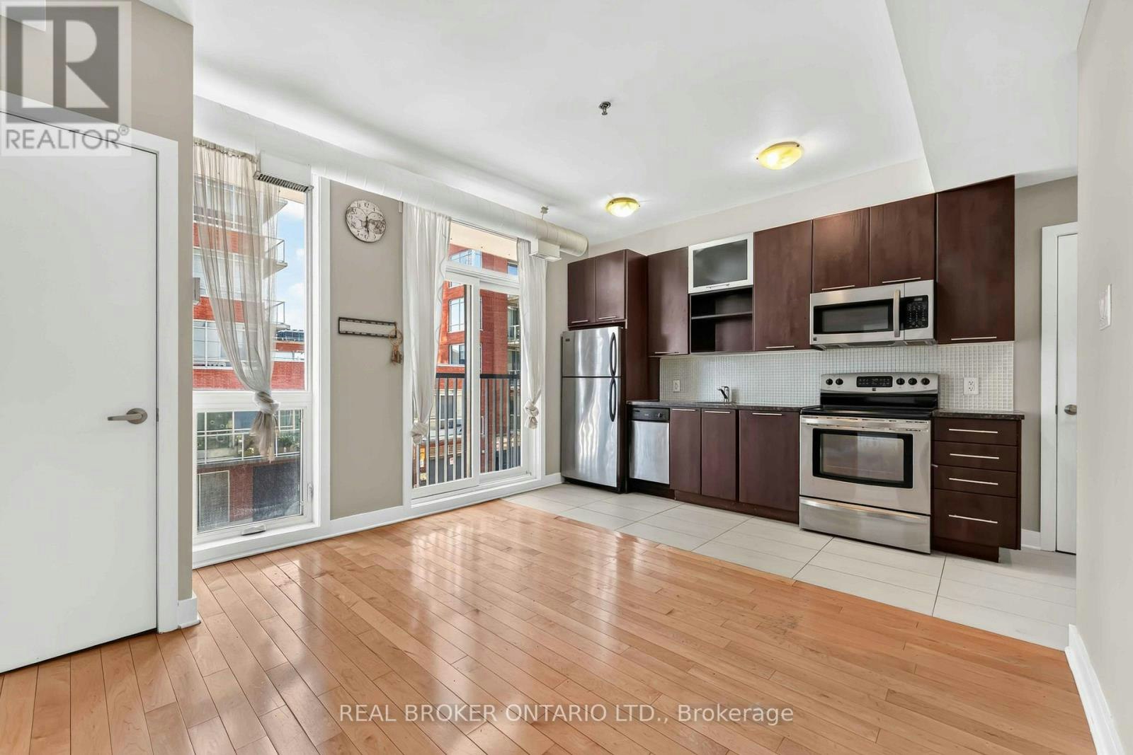 201-360 Cumberland Street, Ottawa, ON, K1N 0B1 - 8