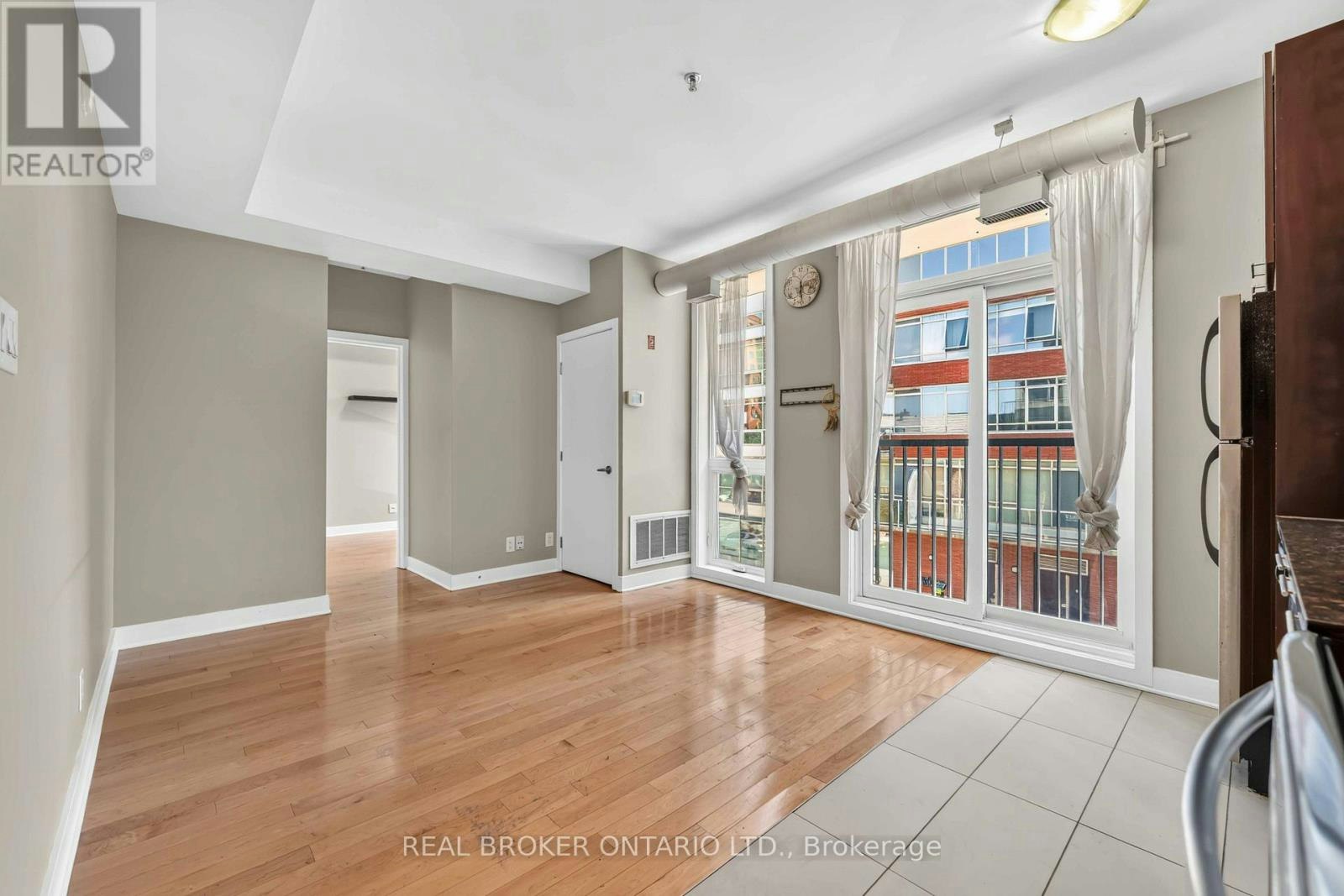 201-360 Cumberland Street, Ottawa, ON, K1N 0B1 - 12