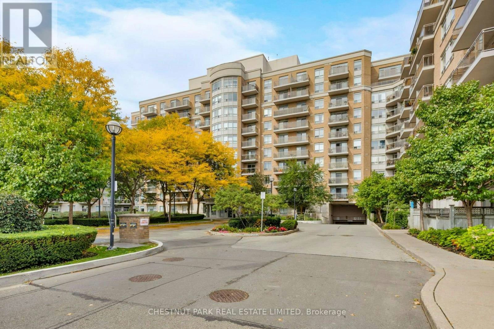 704-650 Lawrence Avenue W, Toronto, ON, M6A 3E8