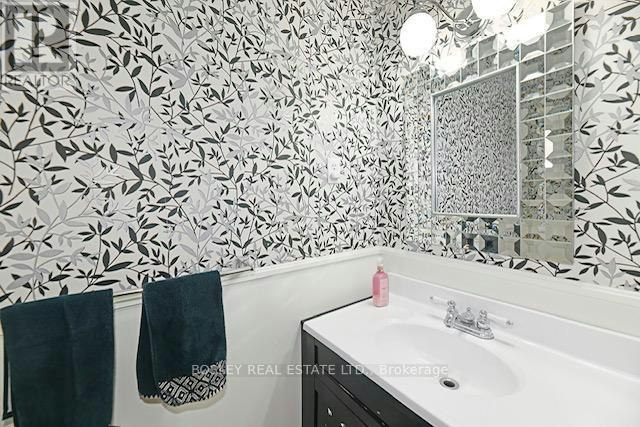 88 Carmichael Avenue, Toronto, ON, M5M 2W9 - 16