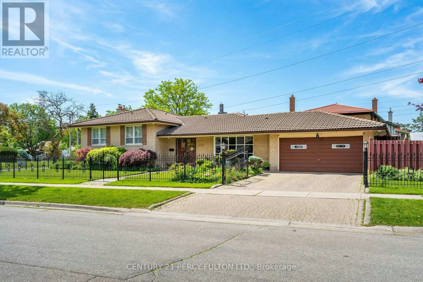3500 Silverplains Drive, Mississauga, ON, L4X 2P4