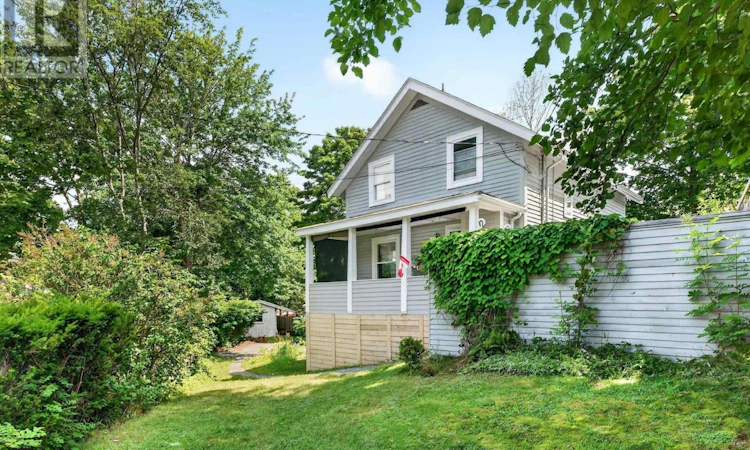 10 Braeburn Road