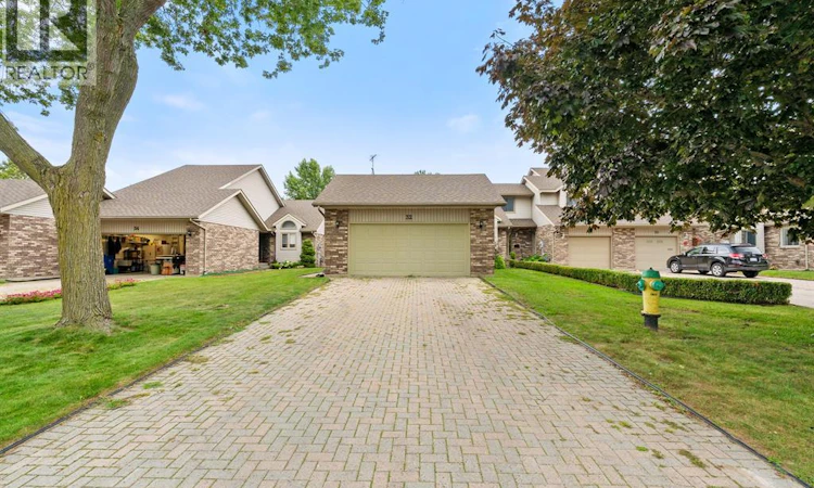 32 Cheyenne Crescent