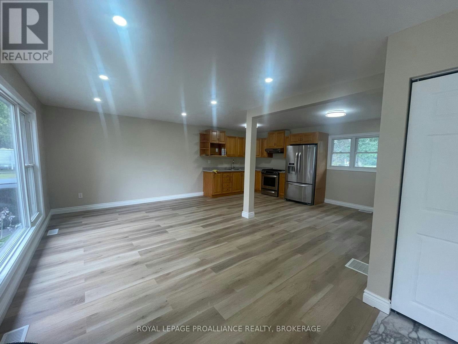 462 Coronation Boulevard, Loyalist, ON, K7M 5P9 - 4