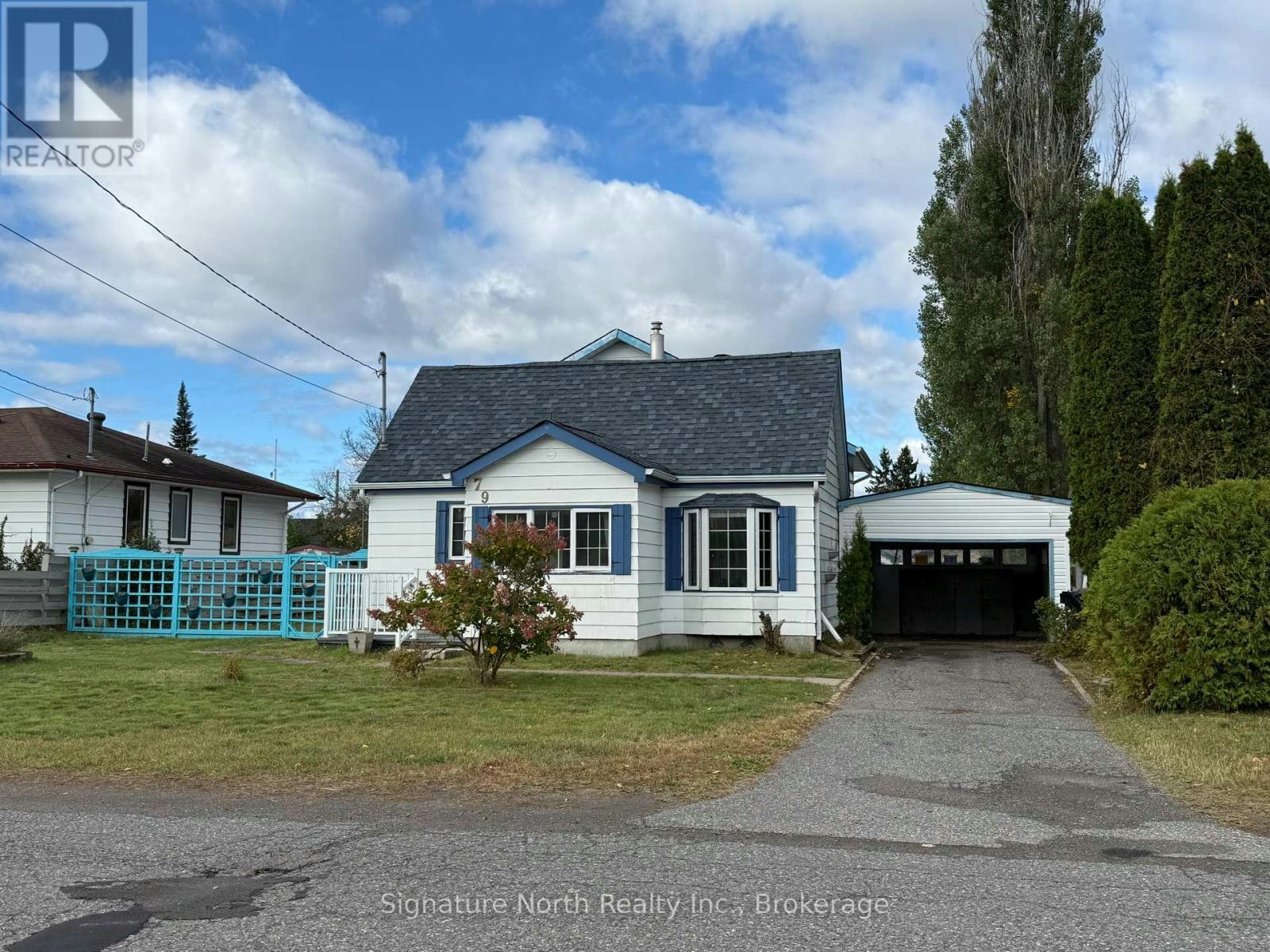 79 Penfold Street, Thunder Bay, ON, P7A 3J8