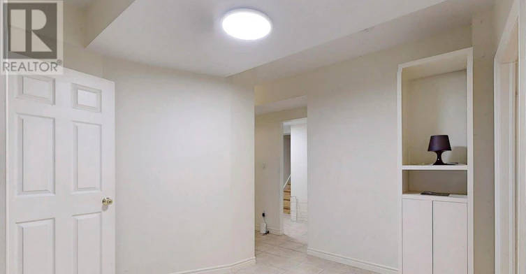 75 Green Meadows Circle, Toronto, ON, M2J 5G6 - 11