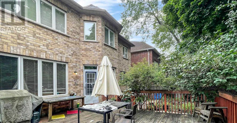 75 Green Meadows Circle, Toronto, ON, M2J 5G6 - 15