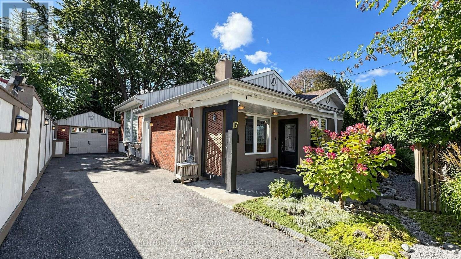 17 Kecala Road, Toronto, ON, M1P 1K5