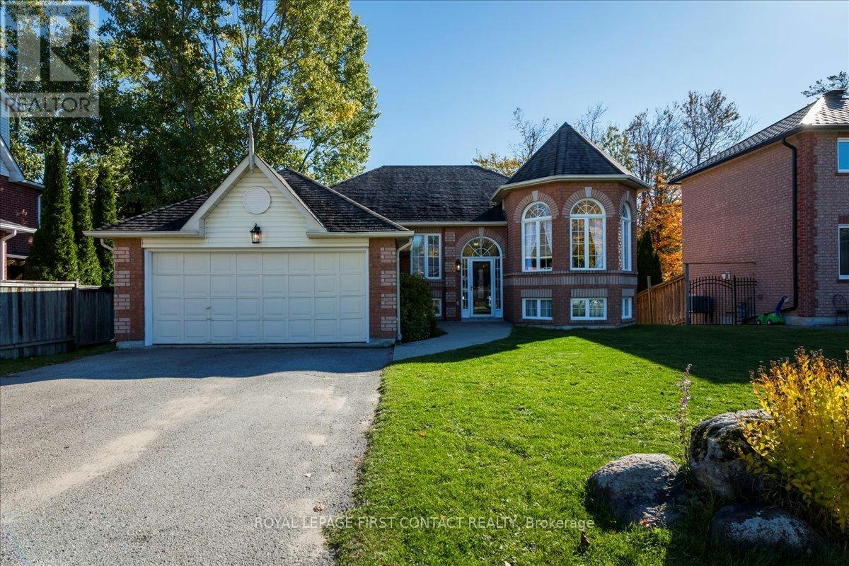 701 Happy Vale Drive, Innisfil, ON, L9S 2E6
