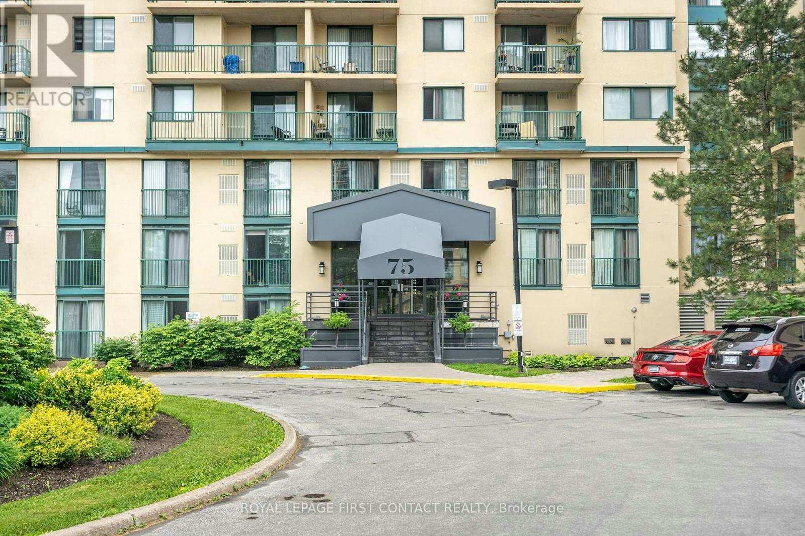 1504-75 Ellen Street, Barrie, ON, L4N 7R6 - 2
