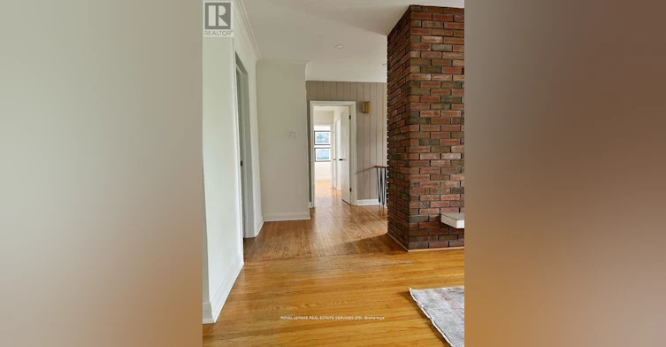 15 Willard Gardens, Toronto, ON, M6S 1E9 - 9