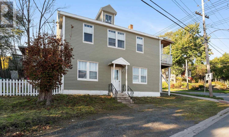 86 Denoon Street