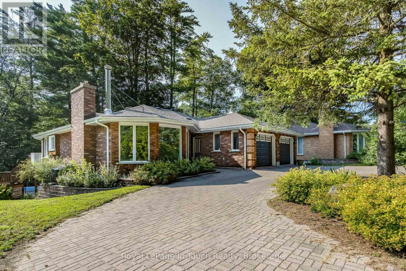 88 Church Street, Penetanguishene, ON, L9M 1C7