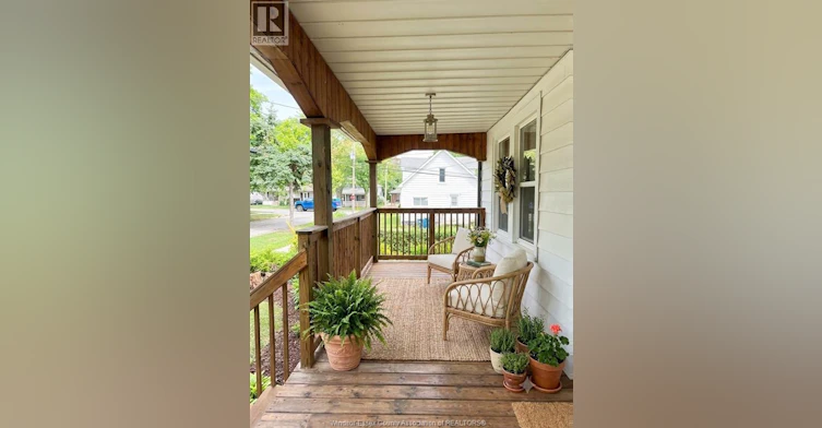 646 Piche, Windsor, ON, N9C 3G5