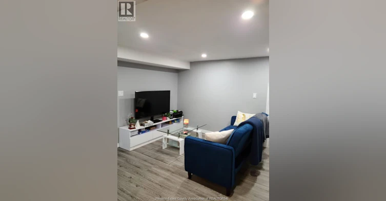 1519 Labadie Road, Windsor, ON, N8Y 4H3 - 2
