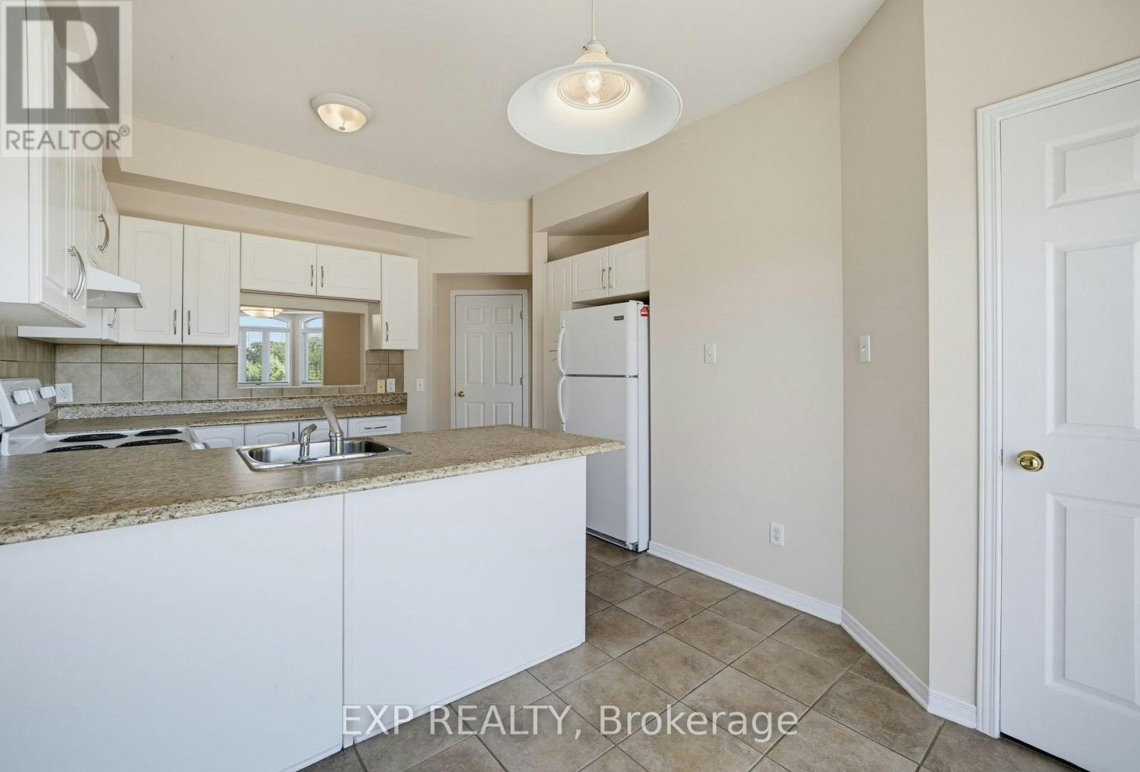 7-190 Rustic Hills Crescent, Ottawa, ON, K4A 0B9 - 3