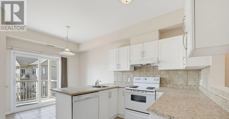 7-190 Rustic Hills Crescent, Ottawa, ON, K4A 0B9 - 2