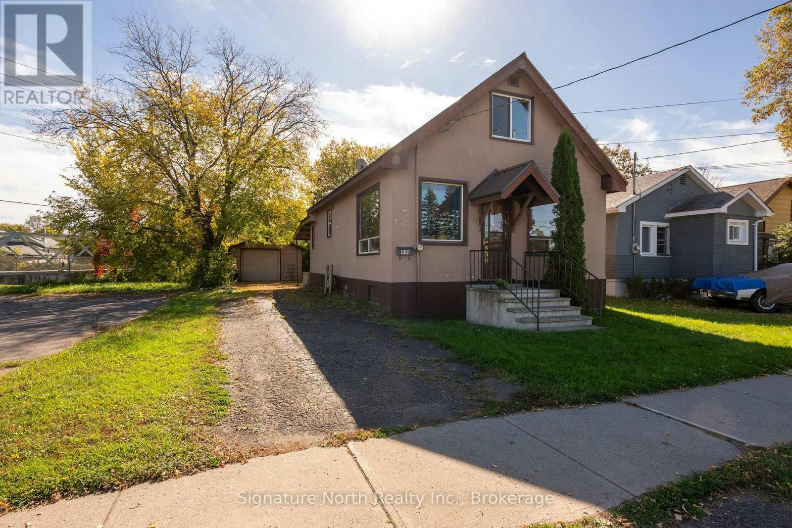 414 Northern Avenue, Thunder Bay, ON, P7C 2V6