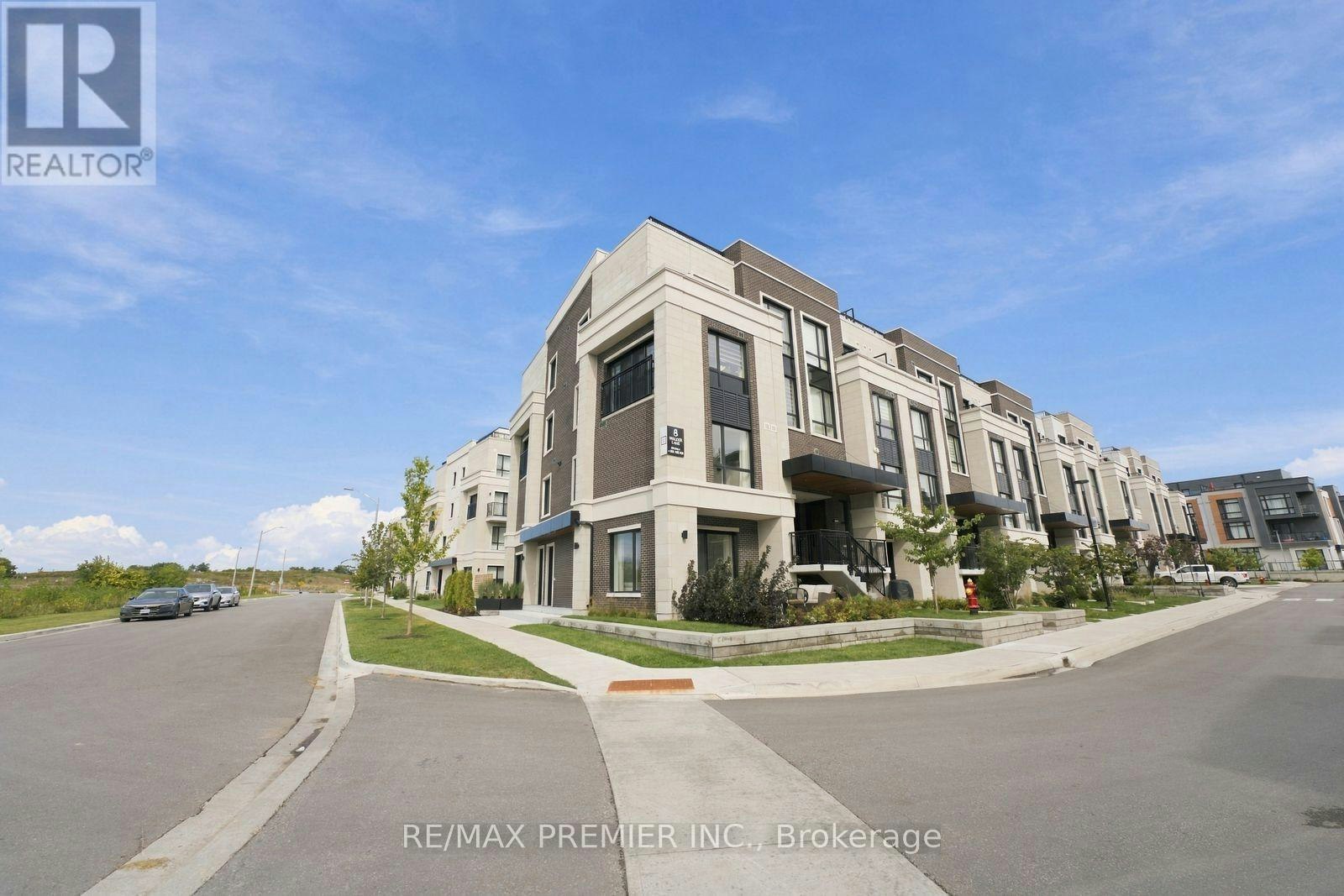 102-8 Walder Lane, Richmond Hill, ON, L4S 0P7