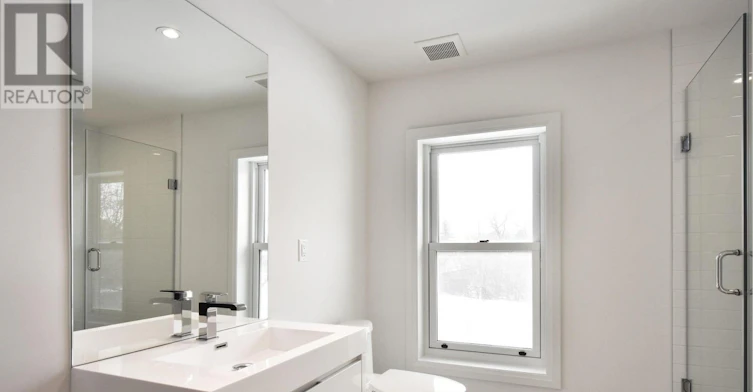 2 Yans Way, Markham, ON, L3R 0J8 - 10