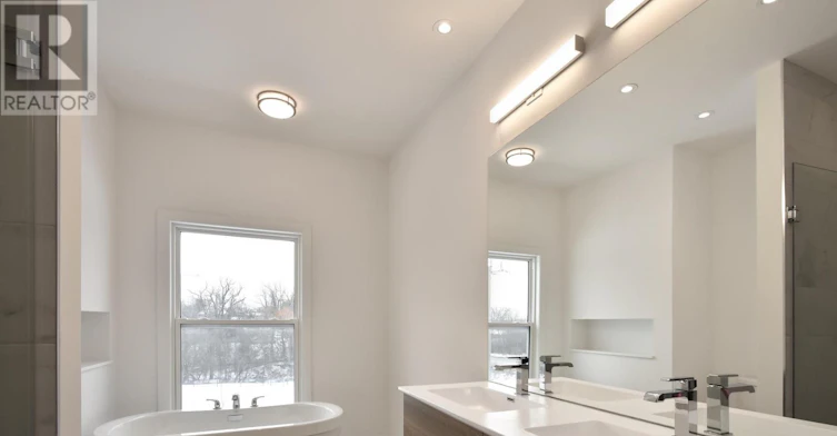 2 Yans Way, Markham, ON, L3R 0J8 - 8