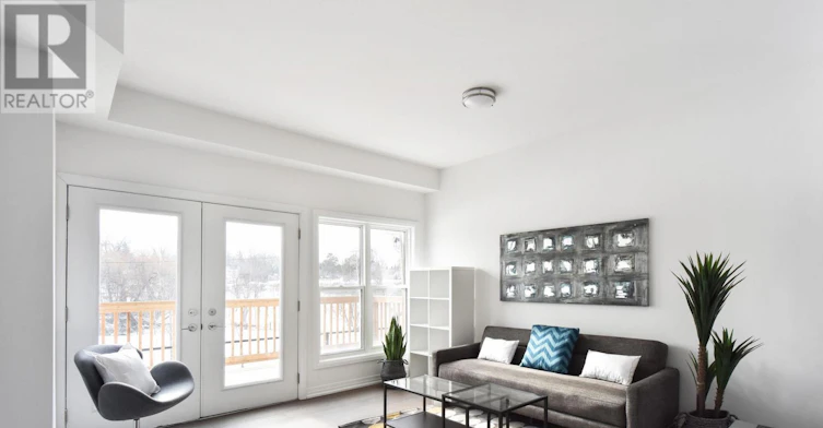 2 Yans Way, Markham, ON, L3R 0J8 - 2